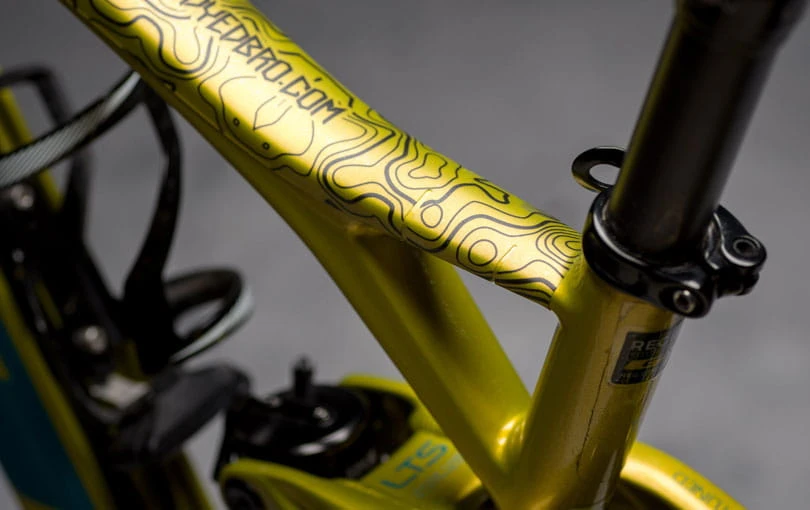 Dyedbro Beschermingsset Voor Frame - Enduro World Series Zwart 5 Dyedbro Beschermingsset Voor Frame - Enduro World Series Zwart - Afbeelding 3