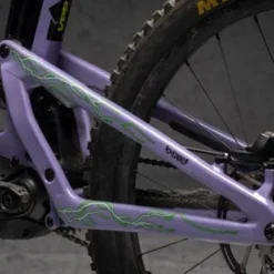 Dyedbro E-bike Frame Beschermingskit Verlichting - Groen Mat 7 Dyedbro E-bike Frame Beschermingskit Verlichting - Groen Mat -Velo Glans Verkoop 04 EB 22208