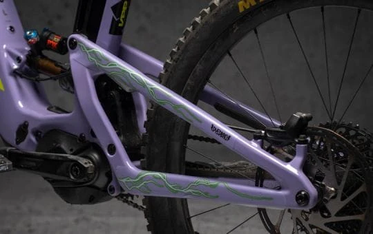Dyedbro E-bike Frame Beschermingskit Verlichting - Groen Mat 5 Dyedbro E-bike Frame Beschermingskit Verlichting - Groen Mat - Afbeelding 3