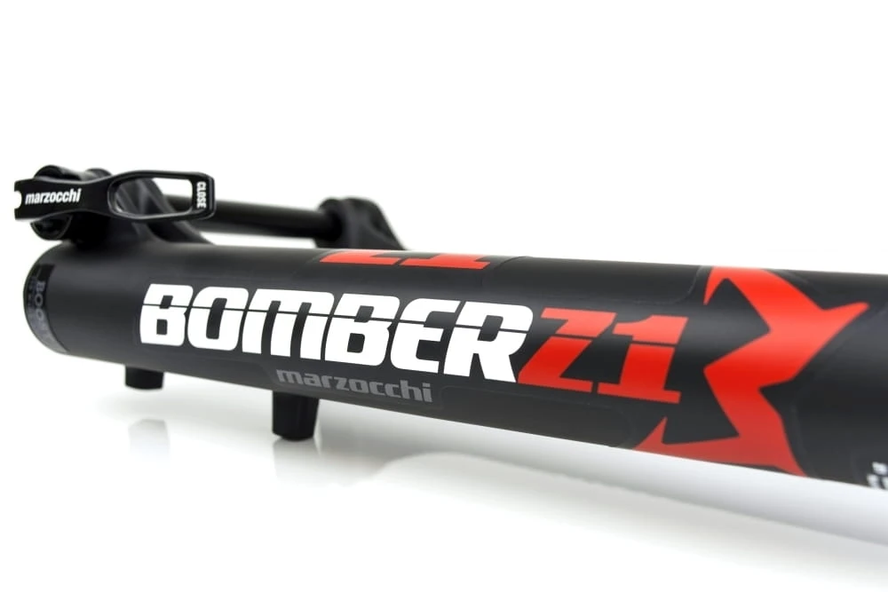 Marzocchi Bomber Z1 Performance 29 Inch 150 Mm Veerweg 15x110 Mm QR 44 Mm Offset - Zwart 4 Marzocchi Bomber Z1 Performance 29 Inch 150 Mm Veerweg 15x110 Mm QR 44 Mm Offset - Zwart - Afbeelding 2