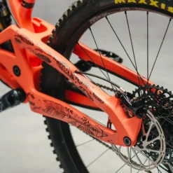 Dyedbro Dream Catcher Framebeschermingskit - Zwart Mat -Velo Glans Verkoop FE7A8945 8EC5 4C7E 8BF3 C86C880386C3 1024x1024 2x